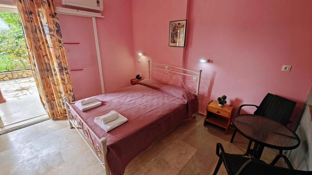 Elena Pool Aparthotel Agios Georgios  Ngoại thất bức ảnh